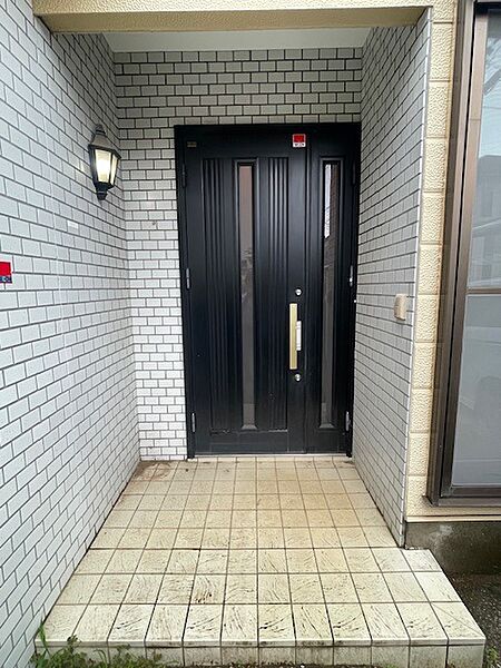 玄関を拡大表示