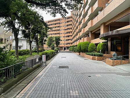 現在リフォーム中ですがご見学可能です。令和8年9月完了予定。