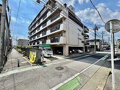 外観:鉄道博物館駅徒歩9分の近さ。 忙しい朝が助かる立地、 暮らしにゆとりが生まれます。 外観:鉄道博物館駅徒歩9分の近さ。 忙しい朝が助かる立地、 暮らしにゆとりが生まれます。
