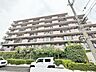 外観：閑静な住宅地で、小さなお子様がいるご家族にも安心。 