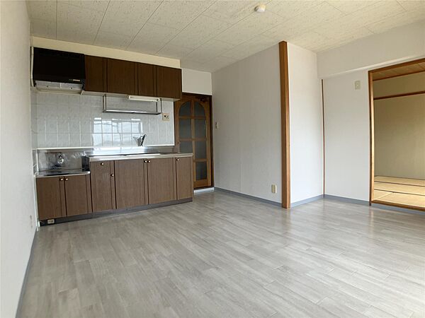 apartment 福島県福島市松山町
松山町の賃貸情報を見る
物件地図