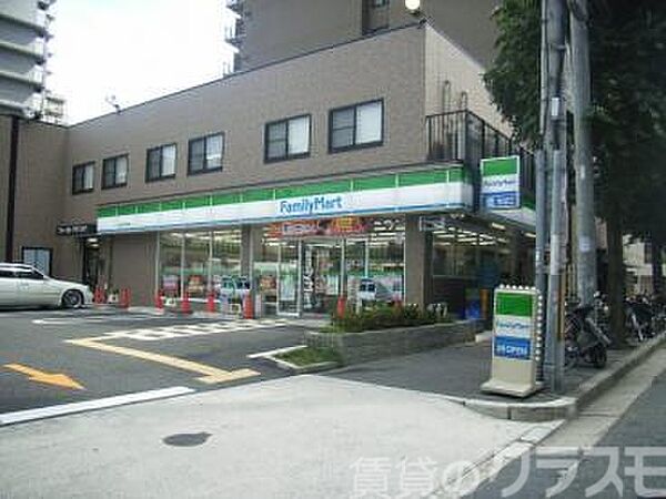 画像23:ファミリーマート大阪回生病院前 130m