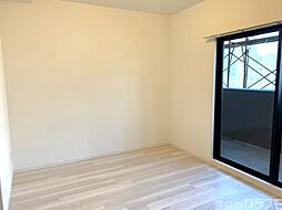 プライマル新大阪 6階1Kのリビング/ダイニング