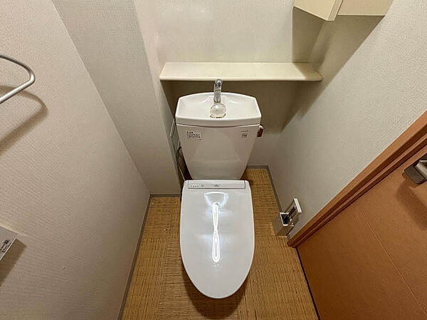 トイレを拡大表示