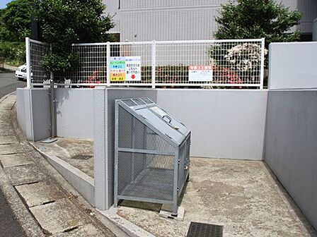 ゴミ置き場