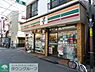 周辺：セブンイレブン杉並和田店 徒歩4分。 300m