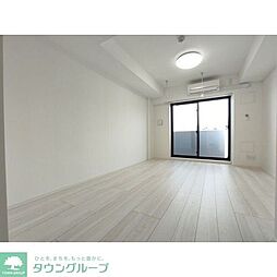 プレール・ドゥーク方南町 107 地下1階ワンルームのリビング/ダイニング