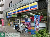 ミニストップ北新宿4丁目店 徒歩6分。コンビニ 440m