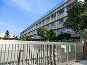 三鷹市立第三小学校 徒歩5分。 350m