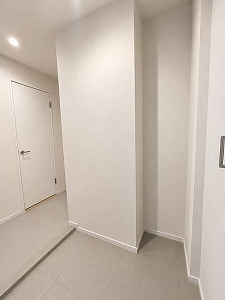 玄関を拡大表示