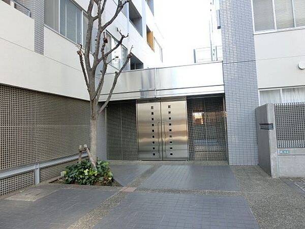 エントランスを拡大表示