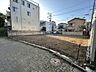 外観：【北側私道から見た敷地】毎日の幸せを、ここから。