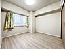 寝室：使いやすい広さのお部屋です。