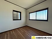西側には遮蔽物がなく明るいお部屋です☆