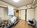 リビングと続間...