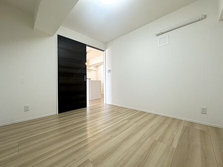 洋室は2部屋ありますので、趣味の部屋や客間としても如何でしょう^^