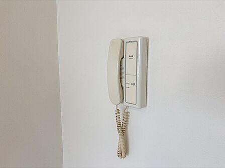 インターホン! お子さまのお留守番にも安心ですね!!