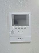 来訪者の確認をして対応出来るので安心です。 