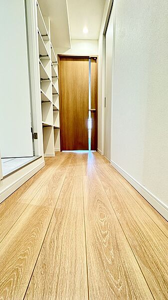 玄関を拡大表示