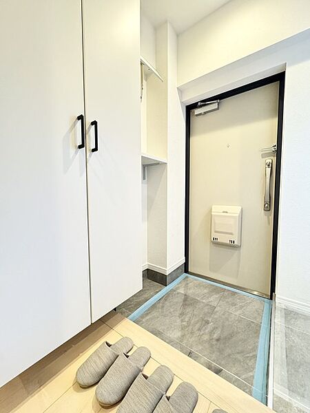 玄関を拡大表示