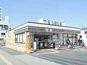 セブンイレブン豊中服部南町4丁目店 118m