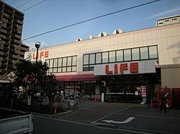 ライフ歌島店 409m