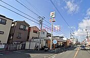 セブンイレブン高槻栄町店 237m
