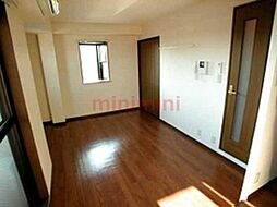 大阪モノレール彩都線 阪大病院前駅 徒歩3分の賃貸マンション 1階ワンルームのリビング/ダイニング