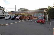 セブンイレブン摂津東正雀店 157m