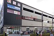 フレンドマート健都店 422m