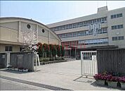 茨木市立西陵中学校 760m