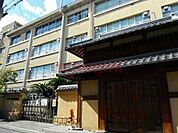 茨木市立茨木小学校 289m