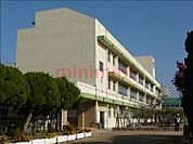 茨木市立天王小学校 221m