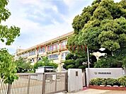 茨木市立春日丘小学校 434m