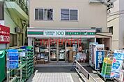 ローソンストア100関大前店 499m