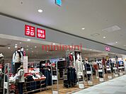 ユニクロイオンタウン茨木太田店 1754m