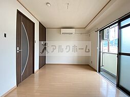 リベラルコート 3階1Kのリビング/ダイニング