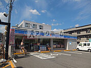 ローソン八尾志紀駅前店(コンビニ)まで506m