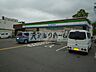 周辺：ファミリーマート八尾郡川店(コンビニ)まで807m
