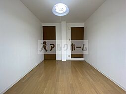 コンフォート本町 2階1Kのリビング/ダイニング