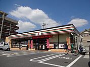 セブンイレブン柏原上市4丁目店(コンビニ)まで609m