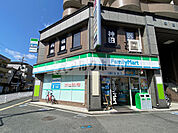 ファミリーマート国分駅西口店(コンビニ)まで143m