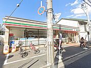 ローソン八尾東山本新町3丁目店(コンビニ)まで624m