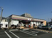 セブンイレブン八尾八尾木東3丁目店(コンビニ)まで784m