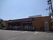 ローソン八尾弓削町店(コンビニ)まで543m
