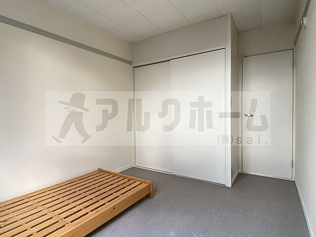 寝室