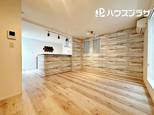 リビング/ダイニングを拡大表示