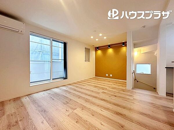 リビング/ダイニングを拡大表示