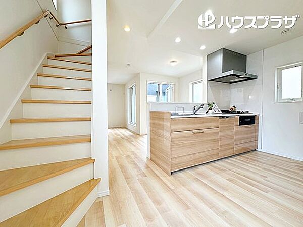 リビング/ダイニングを拡大表示