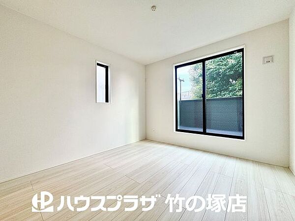 洋室を拡大表示